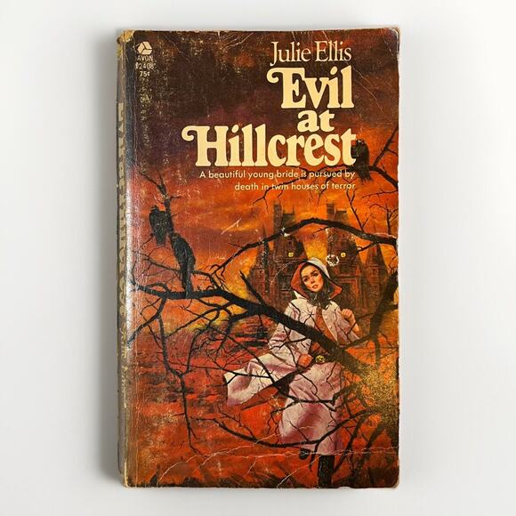 Evil At Hillcrest by Julie Ellis 1971 First Printing Avon Books Paperback Gothic - Picture 1 of 8